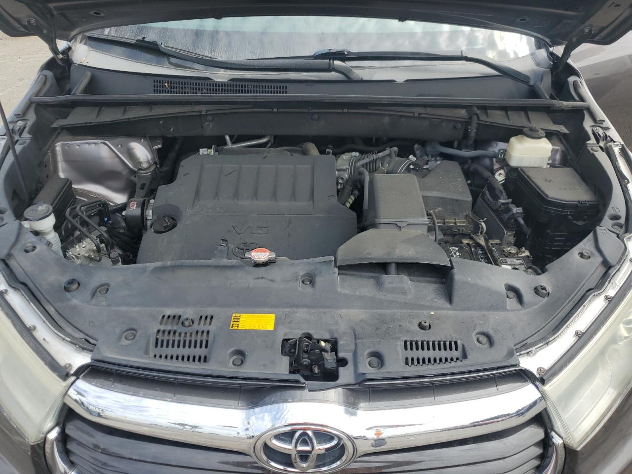 2015 Toyota Highlander VIN 5TDKKRFH1FS104636 Copart auction photo, side damage thumbnail 12
