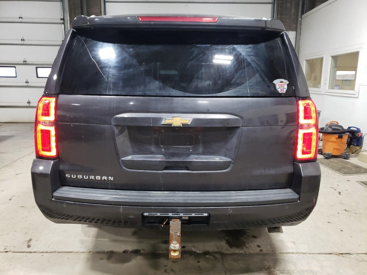 2017 Chevrolet Suburban VIN 1GNSKHKC2HR407292 Copart auction photo, all over damage thumbnail 6