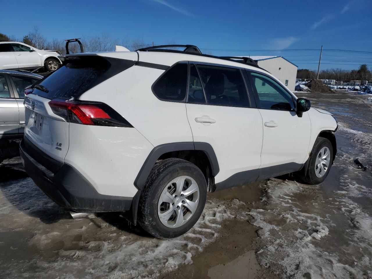 2019 Toyota RAV 4 VIN 2T3F1RFV2KW031179 Copart auction photo, front end damage thumbnail 3