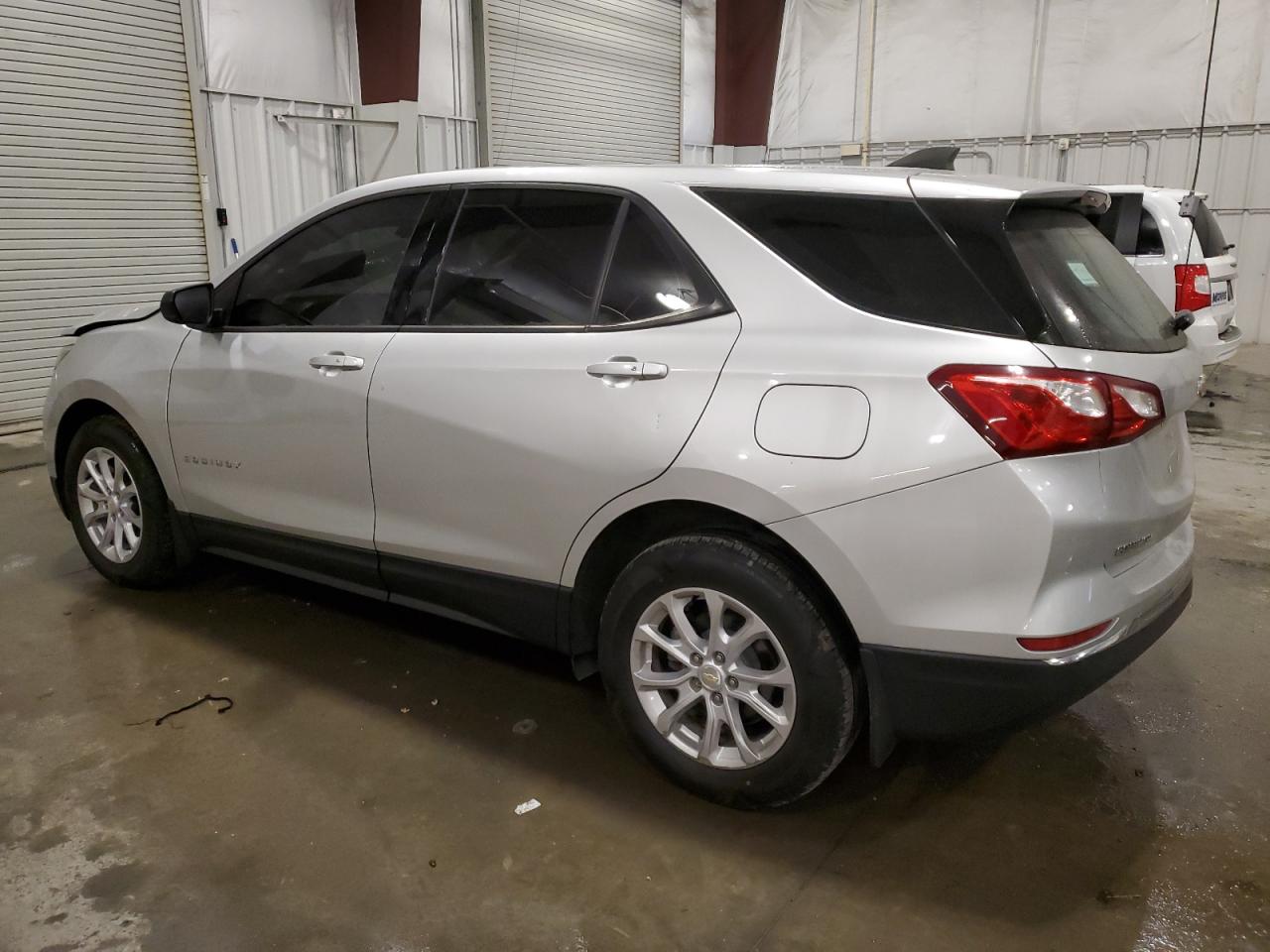2018 Chevrolet Equinox VIN 3GNAXHEVXJS589269 Copart auction photo, front end damage thumbnail 2