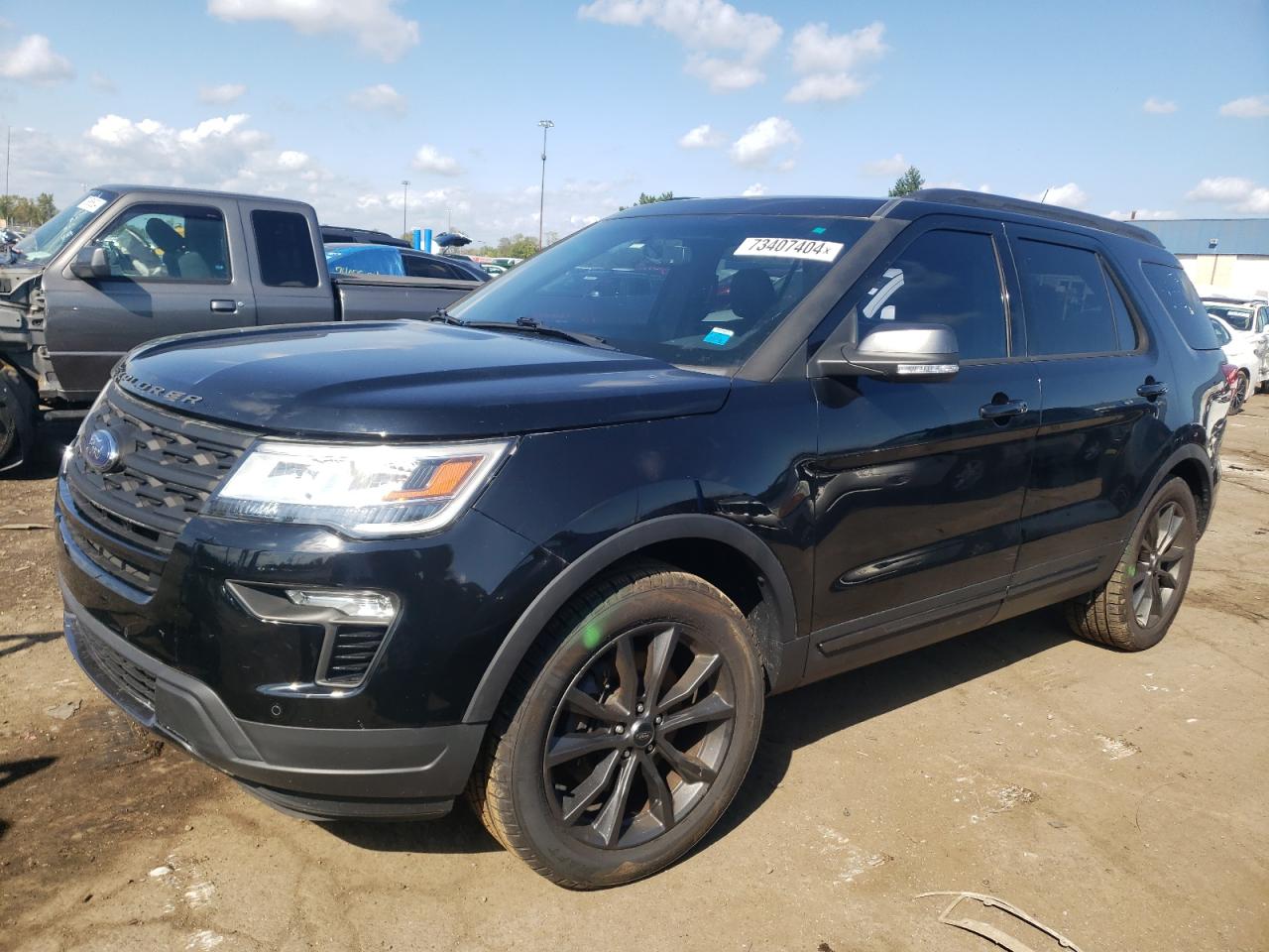 2018 Ford Explorer VIN 1FM5K8D88JGB73526