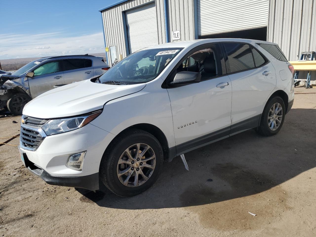 2018 Chevrolet Equinox VIN 2GNAXREV5J6322156