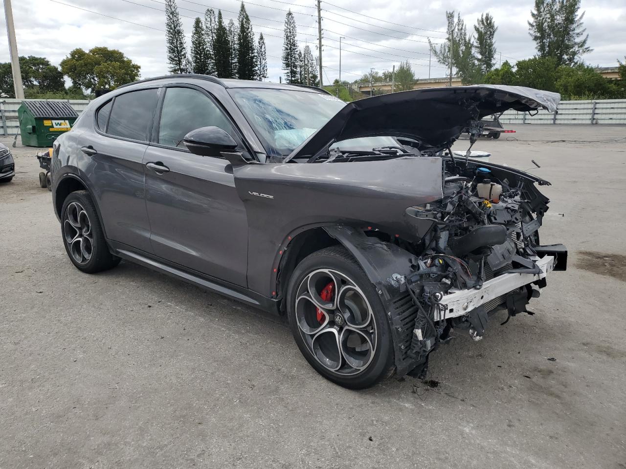 2024 Alfa Romeo Stelvio VIN ZASPAKBN1R7D74757 Copart auction photo, front end damage thumbnail 4
