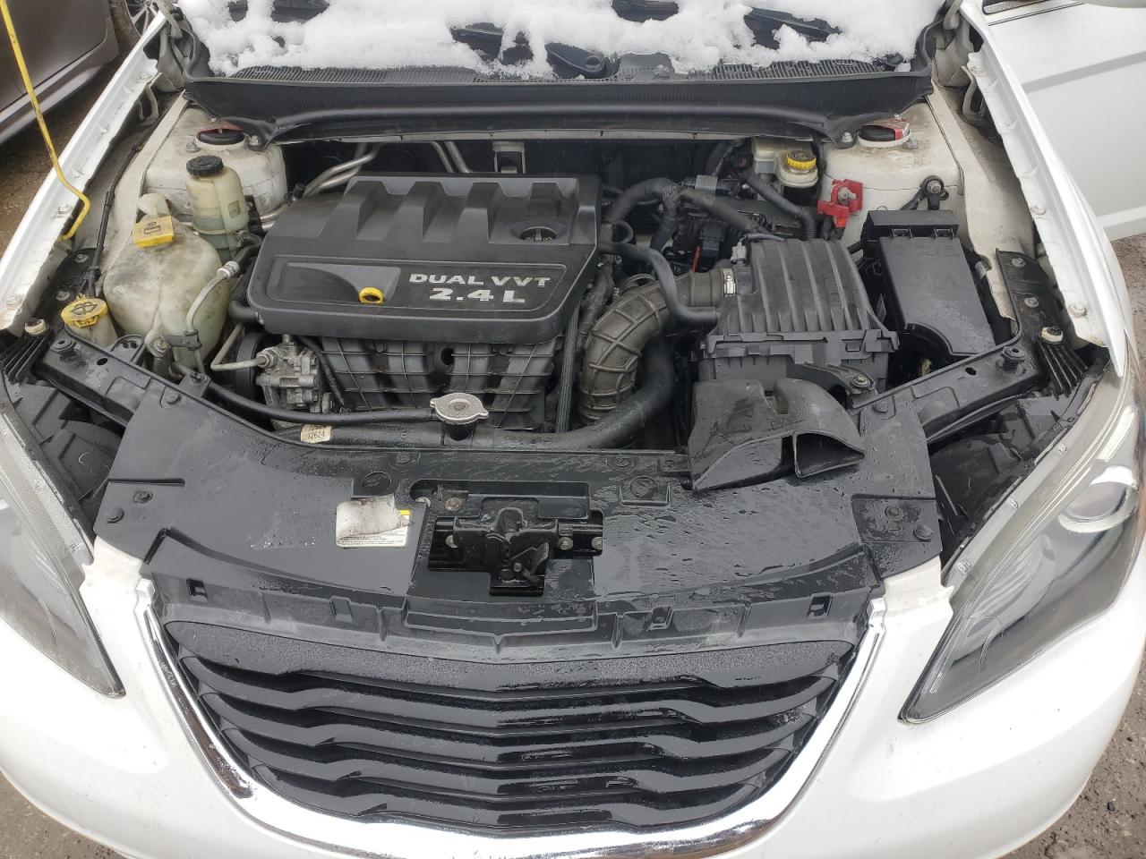 2013 Chrysler 200 VIN 1C3CCBBB3DN688975 Copart auction photo, mechanical damage thumbnail 11