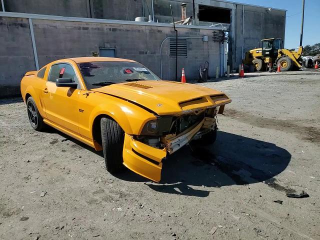 2007 Ford Mustang VIN 1ZVFT82H975257266 Copart auction photo, front end / side damage thumbnail 10