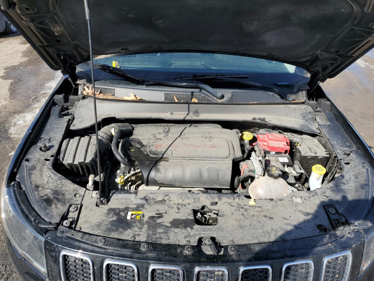 2019 Jeep Compass VIN 3C4NJDCB3KT672454 Copart auction photo, mechanical / minor dent/scratches damage thumbnail 13