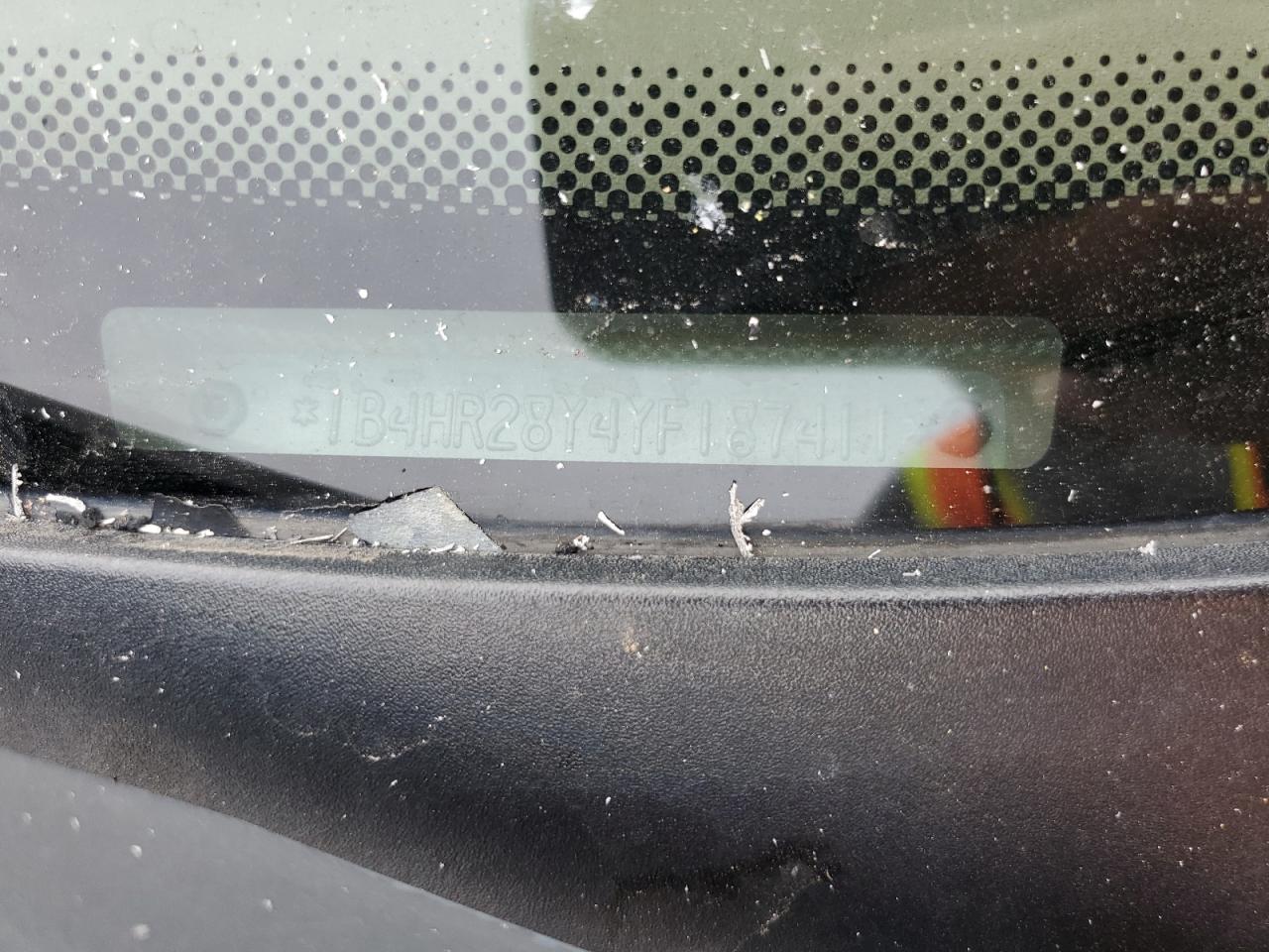 2000 Dodge Durango VIN 1B4HR28Y4YF187411 Copart auction photo, all over / vandalism damage thumbnail 12