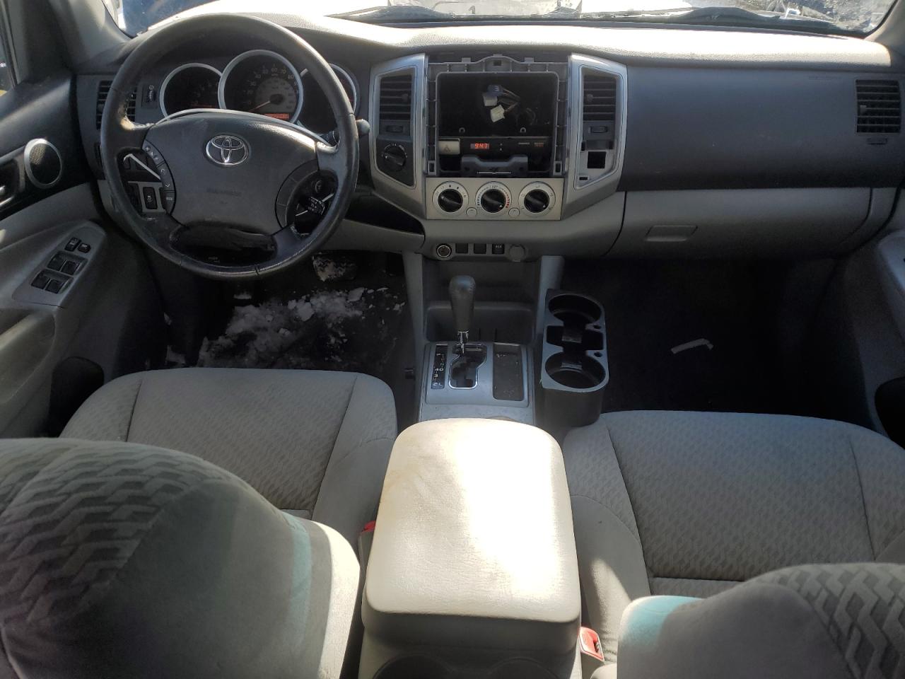 2010 Toyota Tacoma VIN 5TELU4EN2AZ710211 Copart auction photo, front end / side damage thumbnail 8