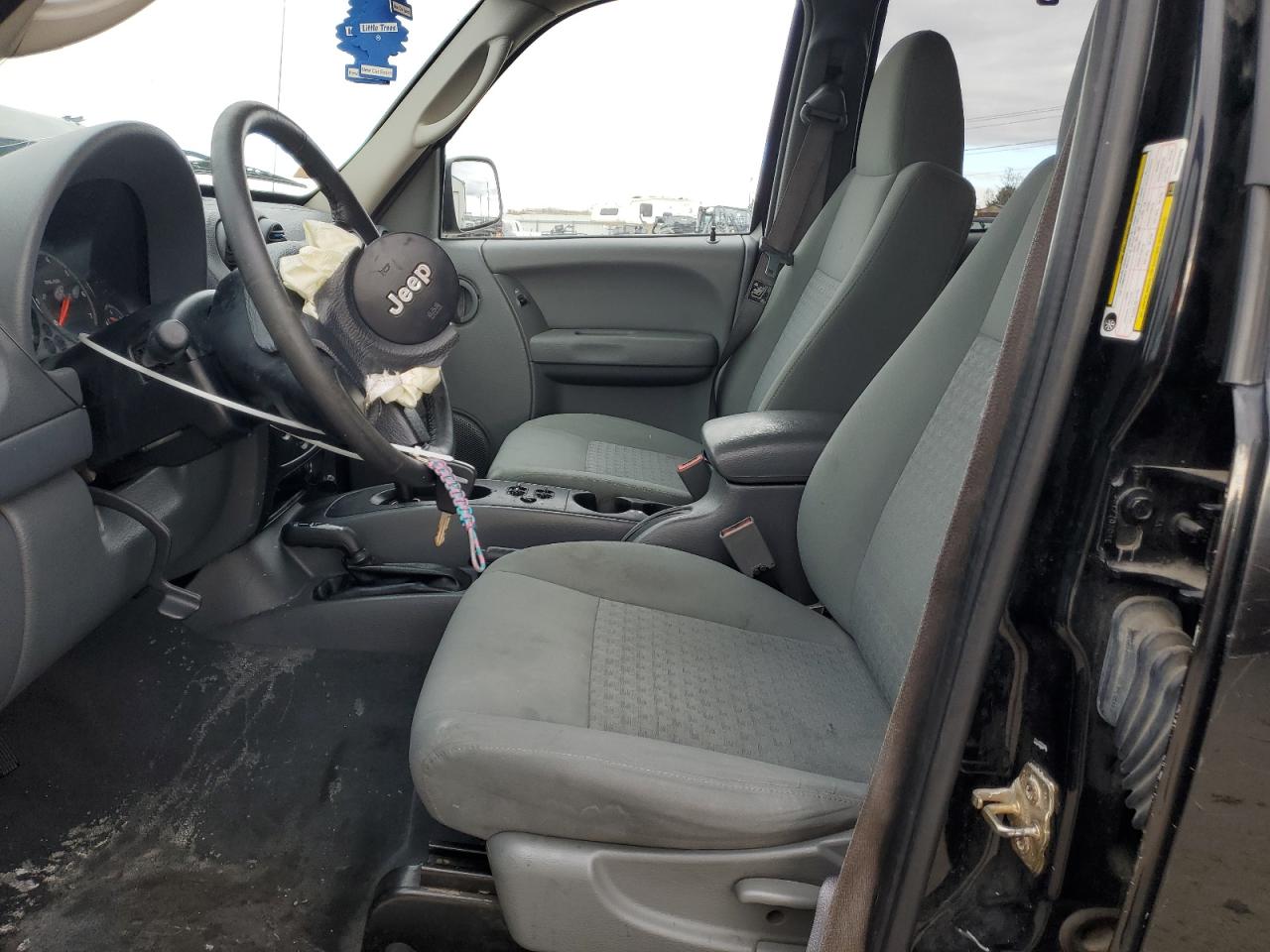 2007 Jeep Liberty (North America) VIN 1J4GL48K57W537340 Copart auction photo, front end / side damage thumbnail 7