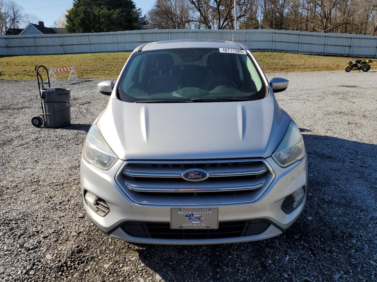 2017 Ford Escape VIN 1FMCU0G91HUD67107 Copart auction photo, rear end / side damage thumbnail 5