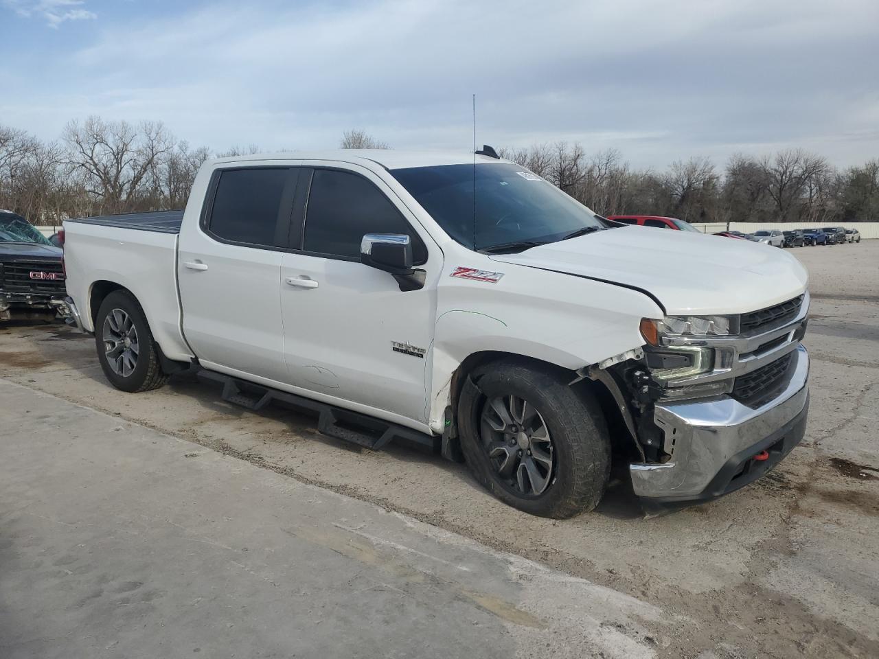 2021 Chevrolet Silverado VIN 1GCUYDED5MZ142388 Copart auction photo, front end / minor dent/scratches damage thumbnail 4