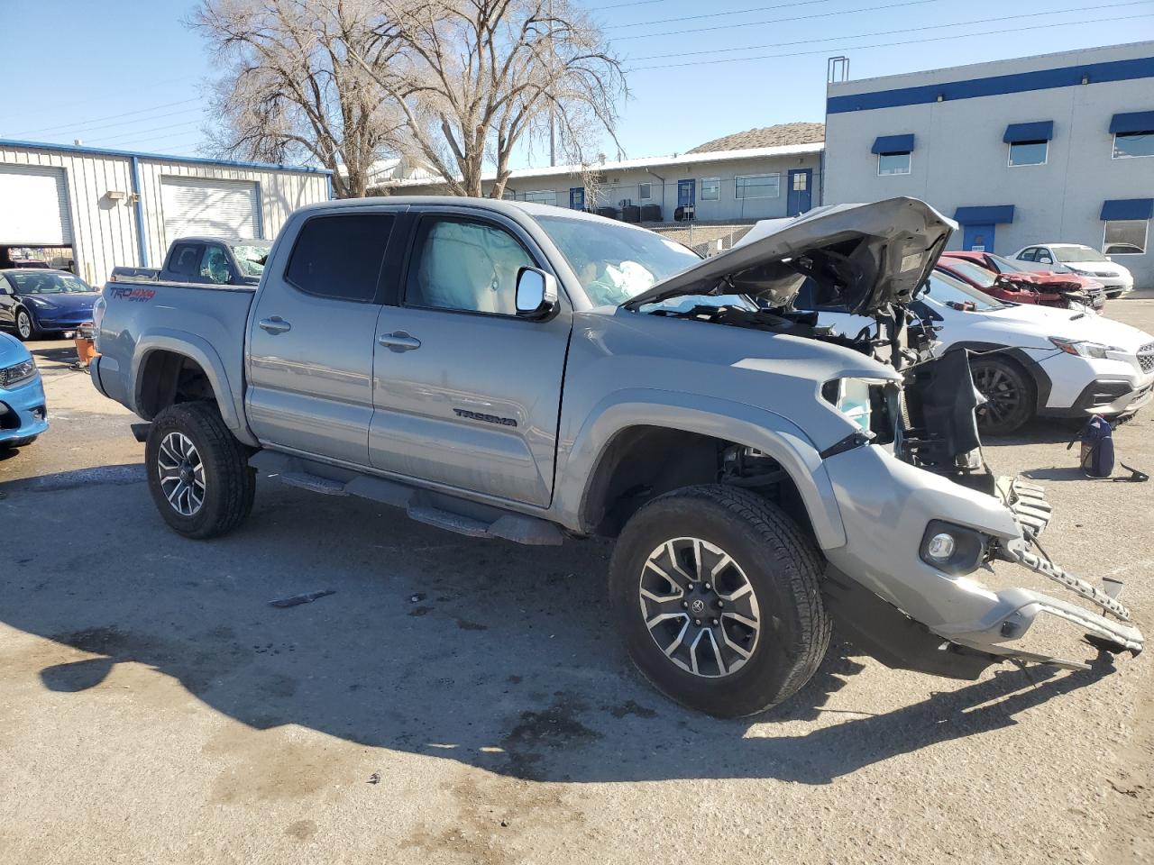 2020 Toyota Tacoma VIN 3TMCZ5AN9LM346205 Copart auction photo, front end damage thumbnail 4