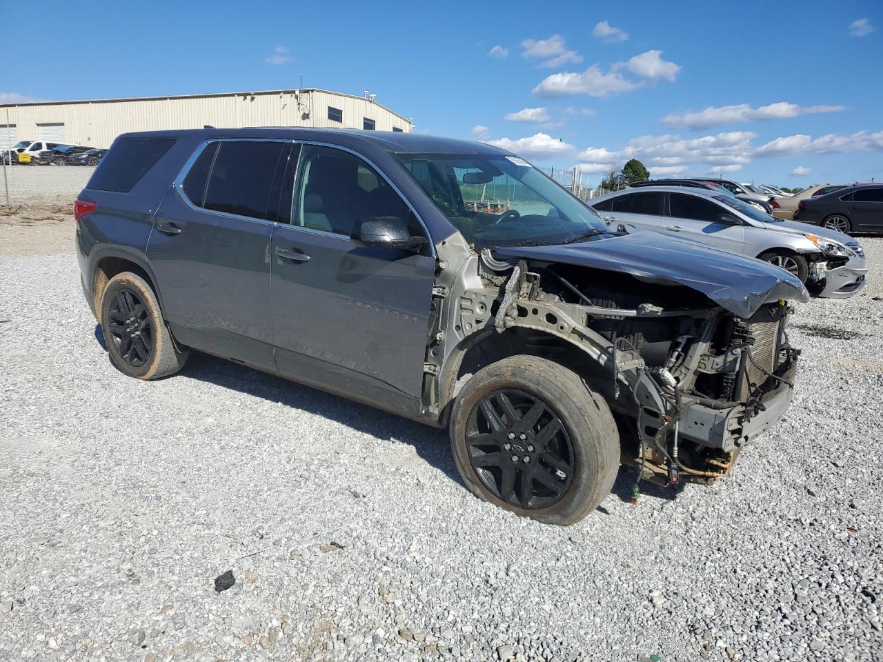 2019 Chevrolet Traverse VIN 1GNERFKW3KJ220575 Copart auction photo, front end / minor dent/scratches damage thumbnail 4