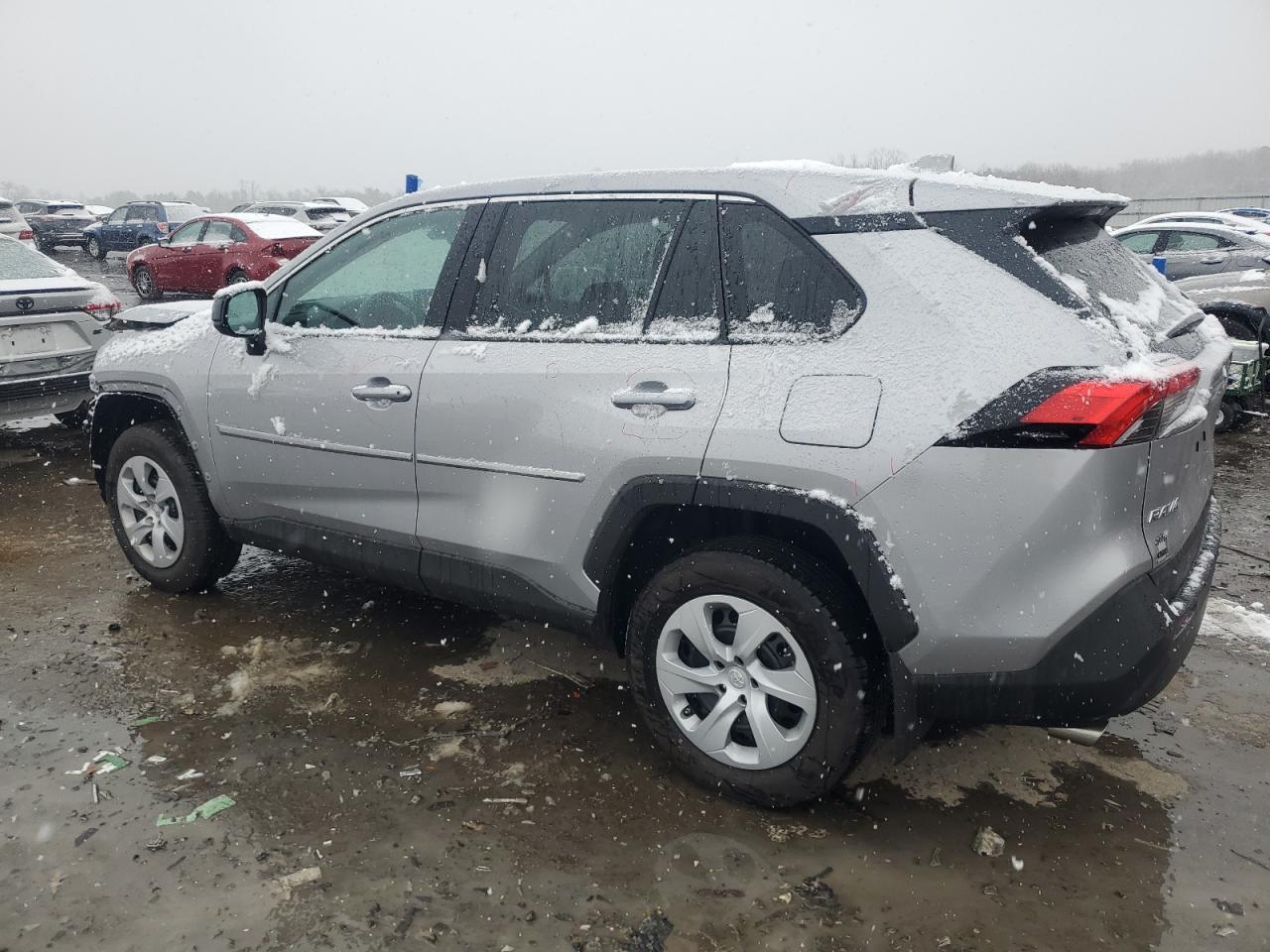 2024 Toyota RAV 4 VIN 2T3F1RFV1RC396285 Copart auction photo, front end / minor dent/scratches damage thumbnail 2