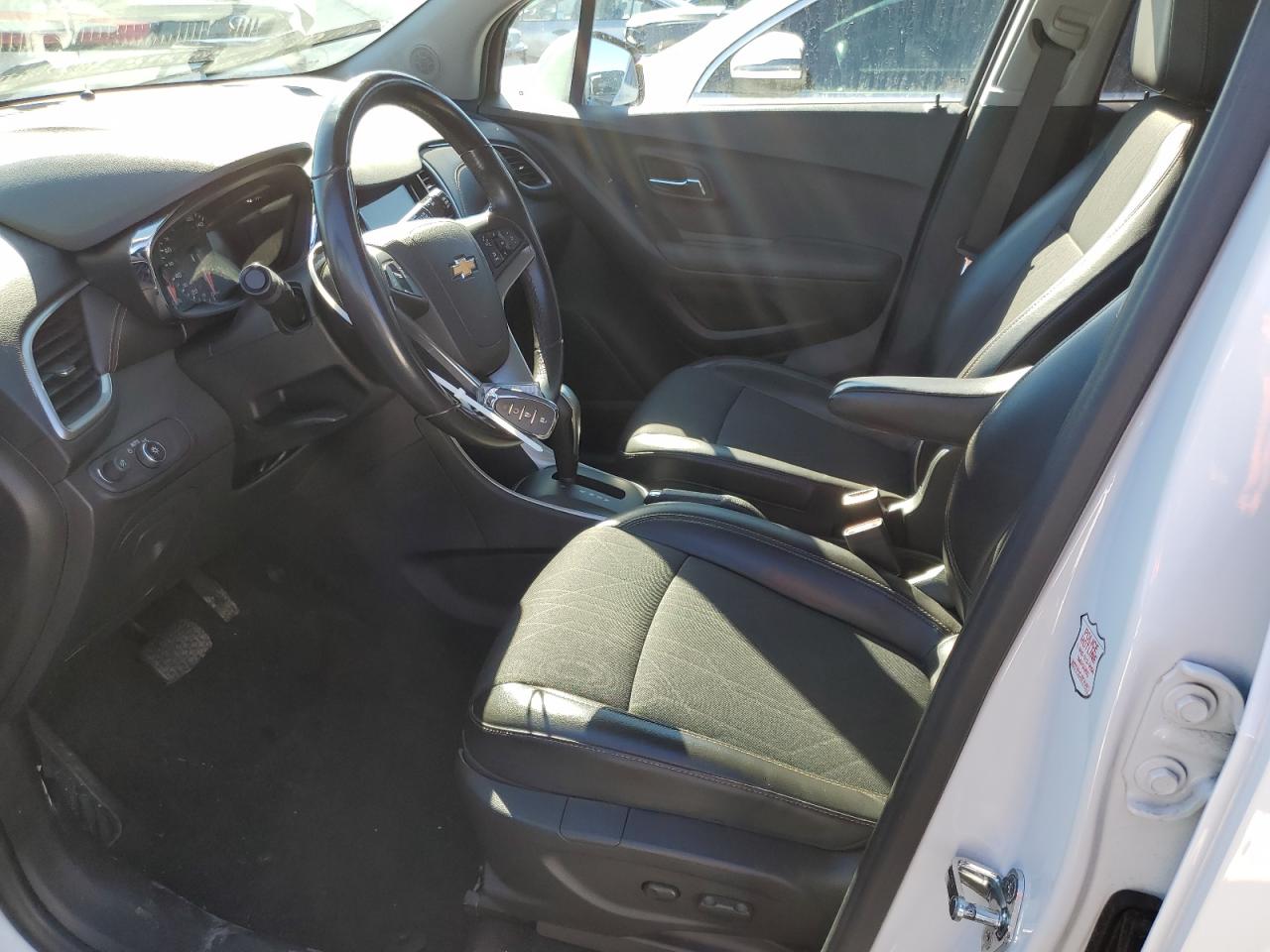 2019 Chevrolet Trax VIN KL7CJPSB8KB898577 Copart auction photo, minor dent/scratches damage thumbnail 7