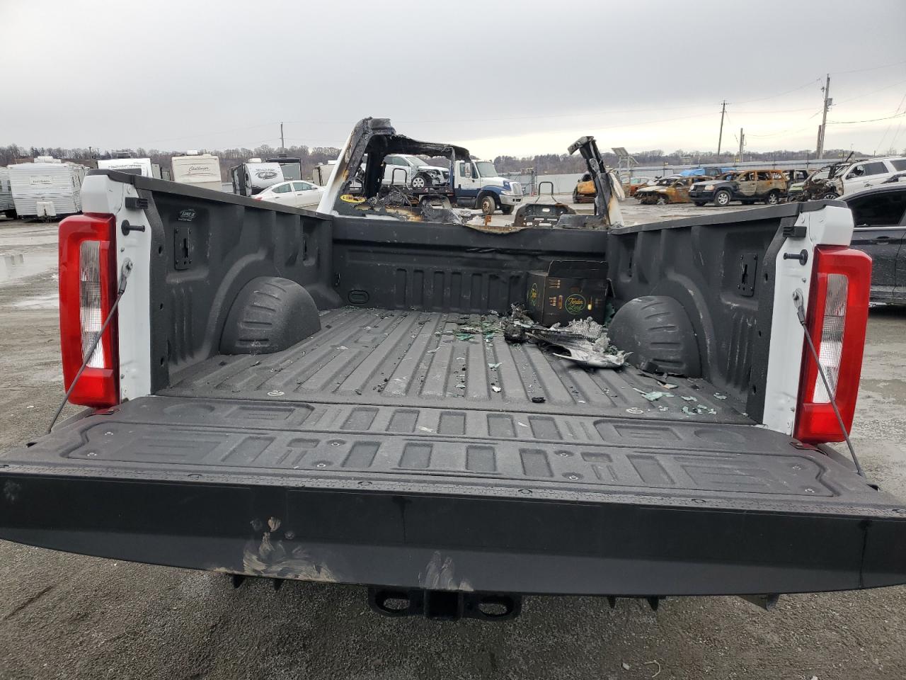2023 Ford F350 VIN 1FTRF3AA1PED40639 Copart auction photo, burn damage thumbnail 10