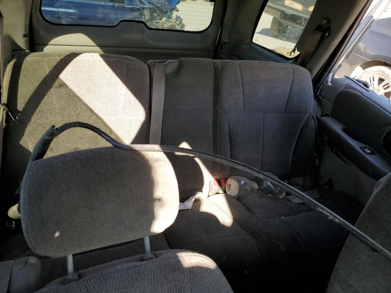 2004 Chevrolet TrailBlazer VIN 1GNDT13S842273278 Copart auction photo, side / undercarriage damage thumbnail 10
