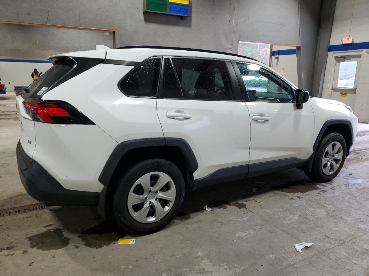 2021 Toyota RAV 4 VIN 2T3H1RFV4MW178020 Copart auction photo, normal wear damage thumbnail 3