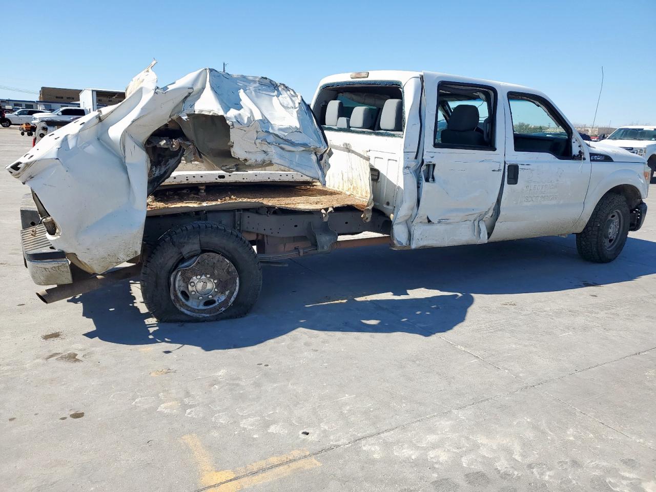 2011 Ford F250 VIN 1FT7W2A62BEA25449 Copart auction photo, all over damage thumbnail 3