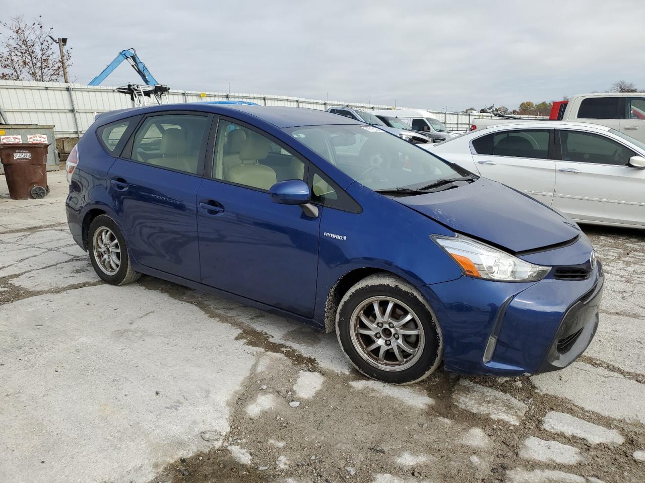 2016 Toyota Prius VIN JTDZN3EU3GJ042706 Copart auction photo, front end damage thumbnail 4