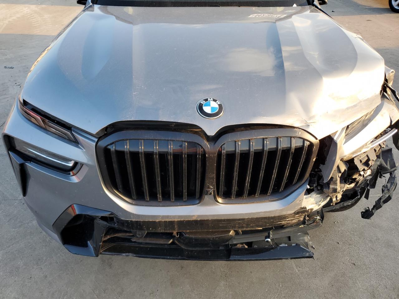 2024 BMW X7 VIN 5UX23EM00R9S28952 Copart auction photo, front end / hail damage thumbnail 12