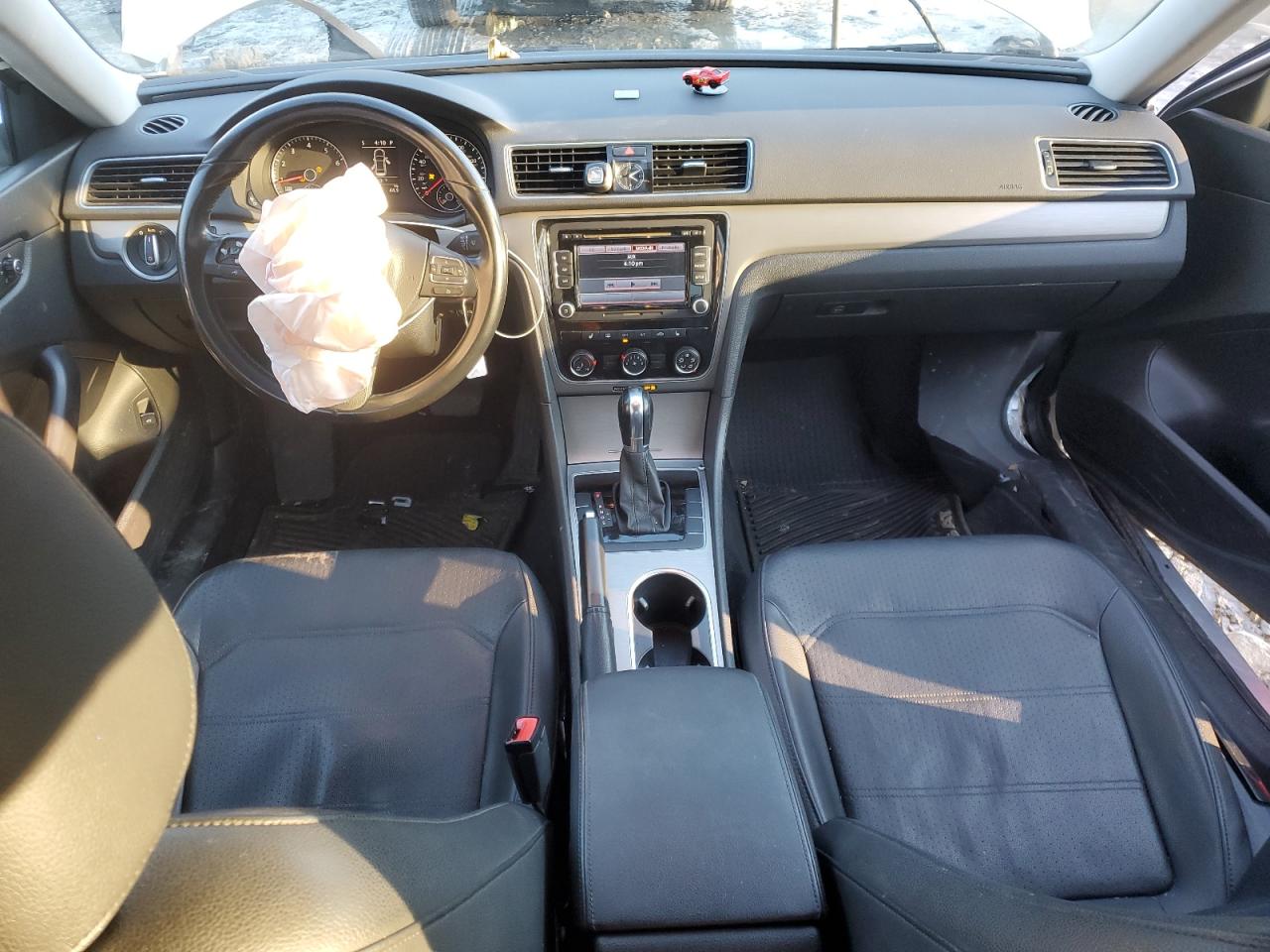 2014 Volkswagen Passat VIN 1VWBP7A35EC009611 Copart auction photo, front end damage thumbnail 8