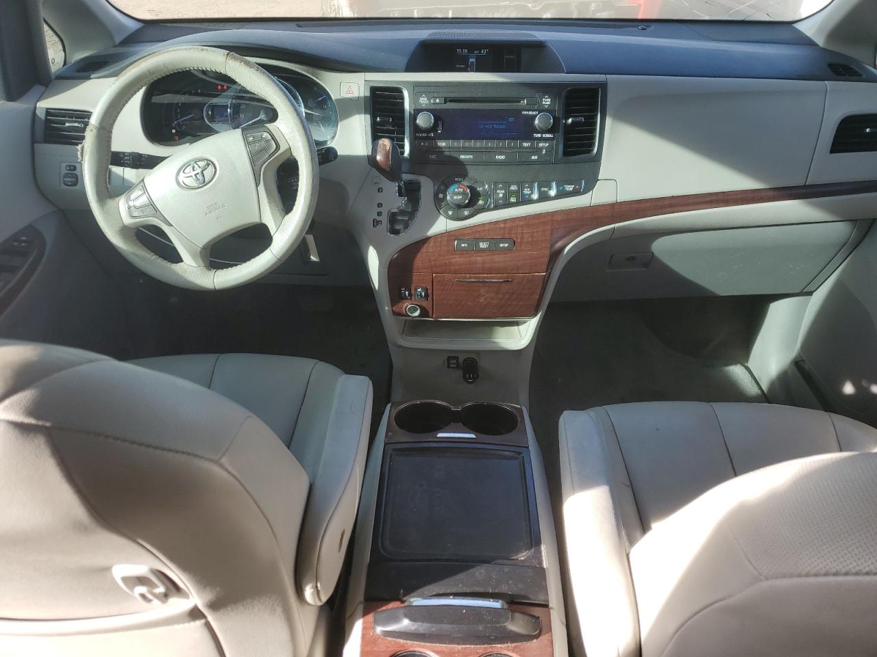 2012 Toyota Sienna VIN 5TDDK3DC8CS047733 Copart auction photo, all over damage thumbnail 8
