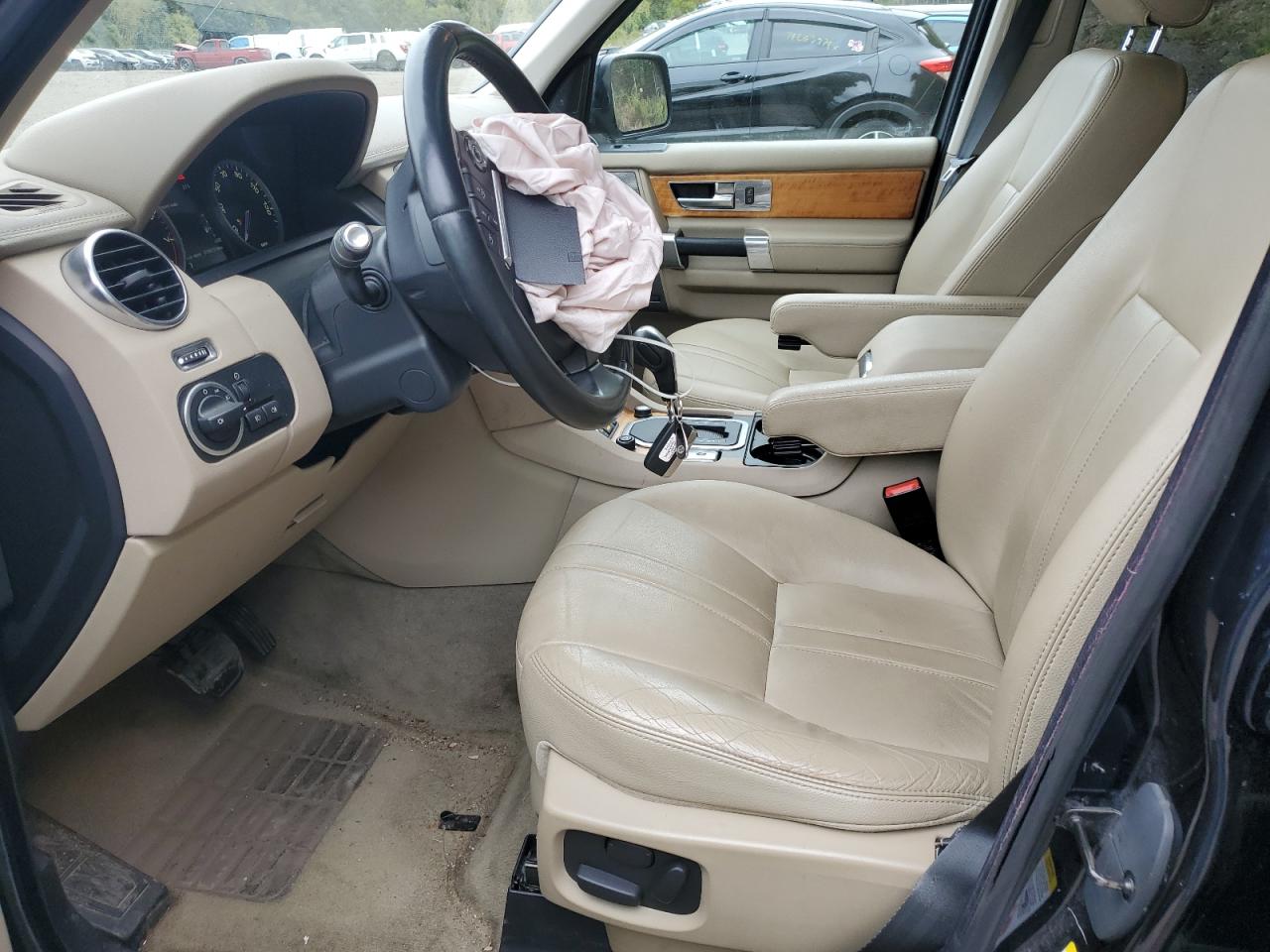 2012 Land Rover LR4 VIN SALAG2D47CA608131 Copart auction photo, front end / minor dent/scratches damage thumbnail 7
