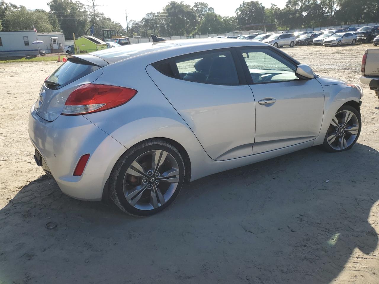 2016 Hyundai Veloster VIN KMHTC6AD6GU279574 Copart auction photo, front end / minor dent/scratches damage thumbnail 3