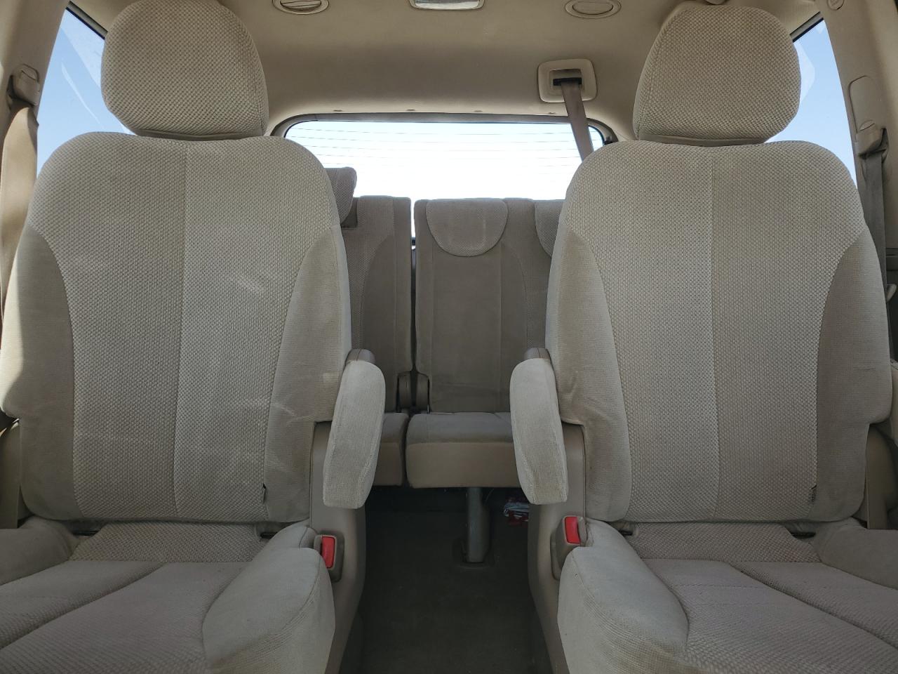 2012 KIA Sedona VIN KNDMH4C76C6442485 Copart auction photo, front end / minor dent/scratches damage thumbnail 10