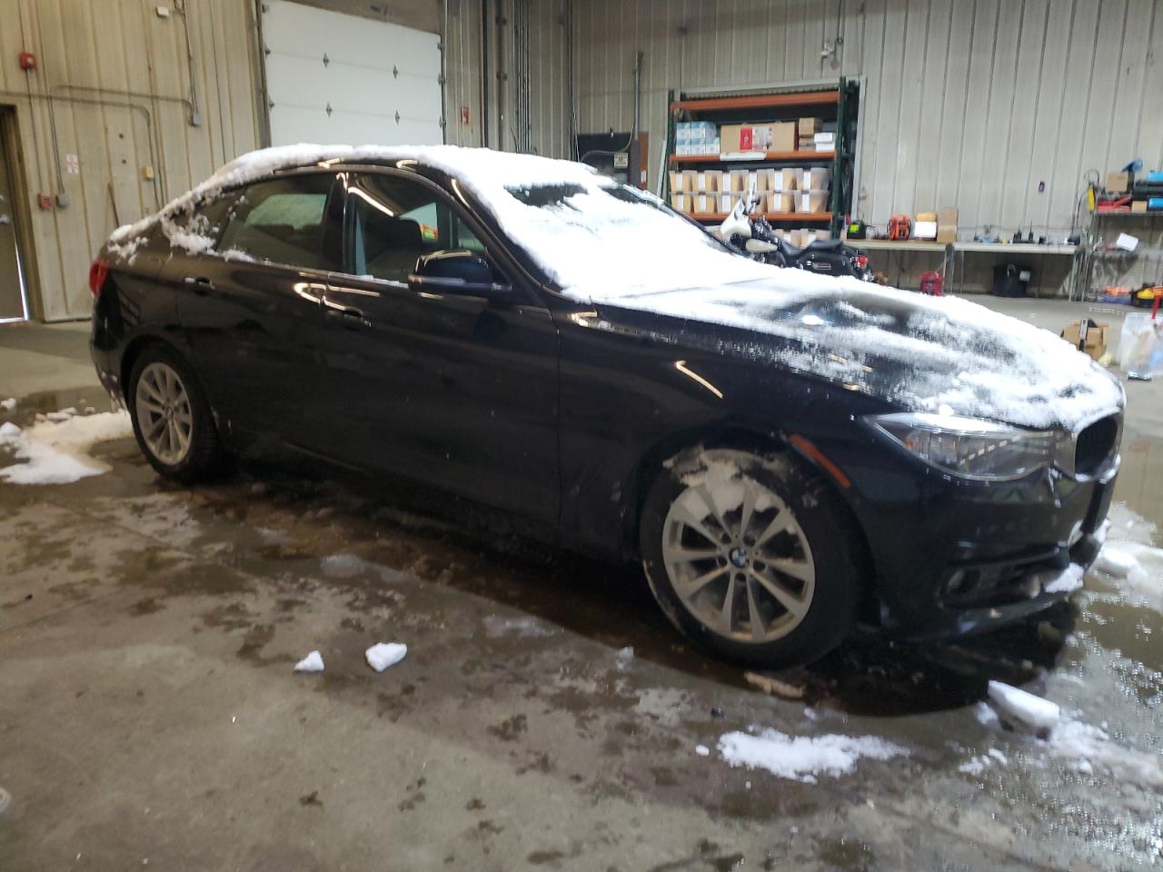 2015 BMW 3er VIN WBA3X5C59FD560479 Copart auction photo, rear end / minor dent/scratches damage thumbnail 4