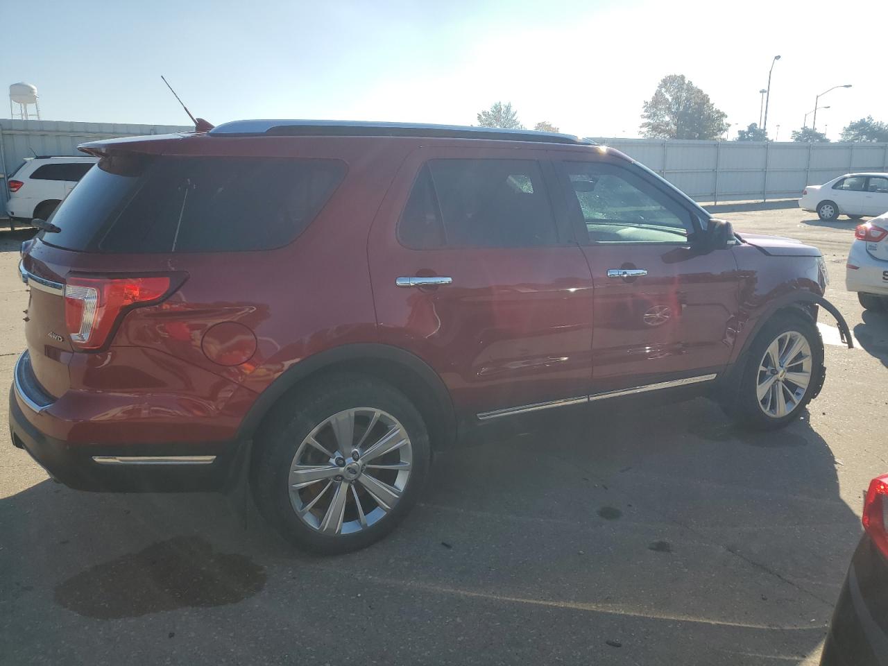 2019 Ford Explorer VIN 1FM5K8F83KGA40817 Copart auction photo, front end / minor dent/scratches damage thumbnail 3
