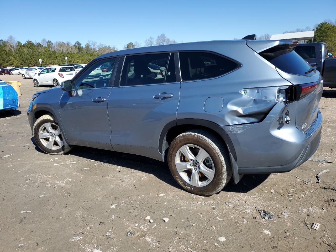 2023 Toyota Highlander VIN 5TDKDRAH8PS008022 Copart auction photo, front end / undercarriage damage thumbnail 2