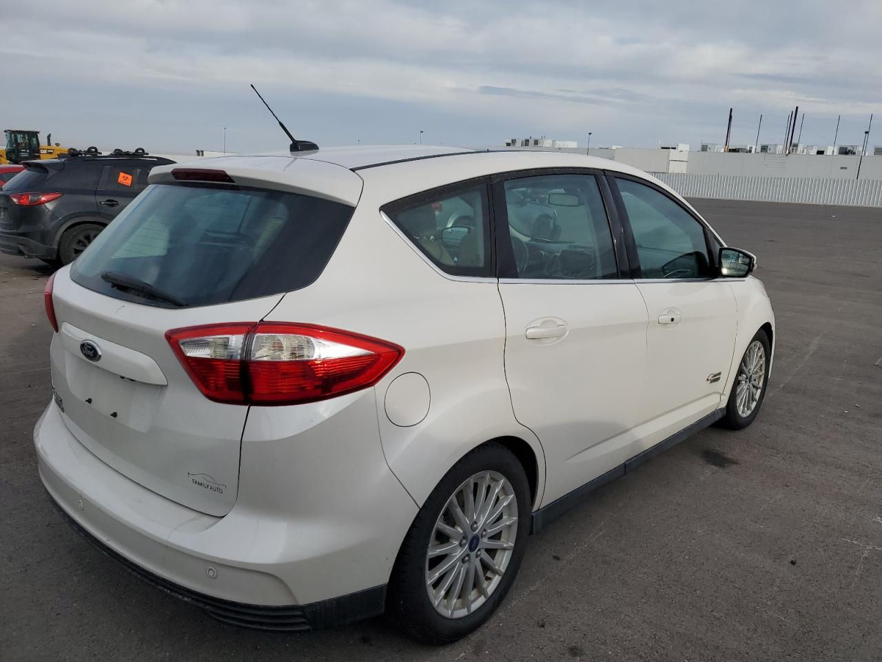 2013 Ford C-MAX VIN 1FADP5CUXDL554102 Copart auction photo, minor dent/scratches damage thumbnail 3