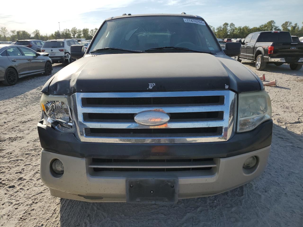 2007 Ford Expedition VIN 1FMFU17597LA20712 Copart auction photo, front end damage thumbnail 5