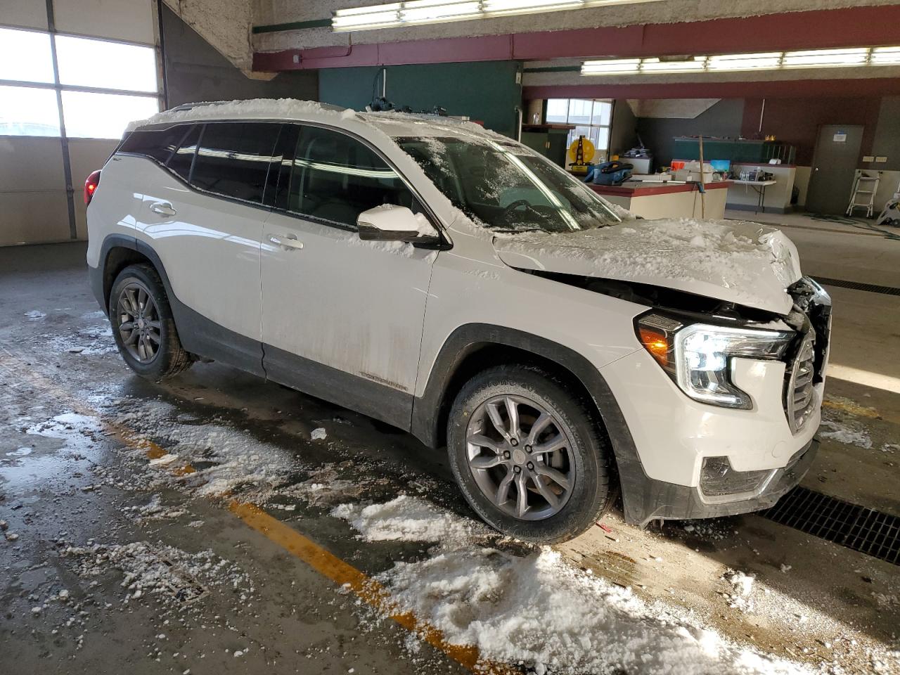 2022 GMC Terrain VIN 3GKALVEV1NL125357 Copart auction photo, front end damage thumbnail 4