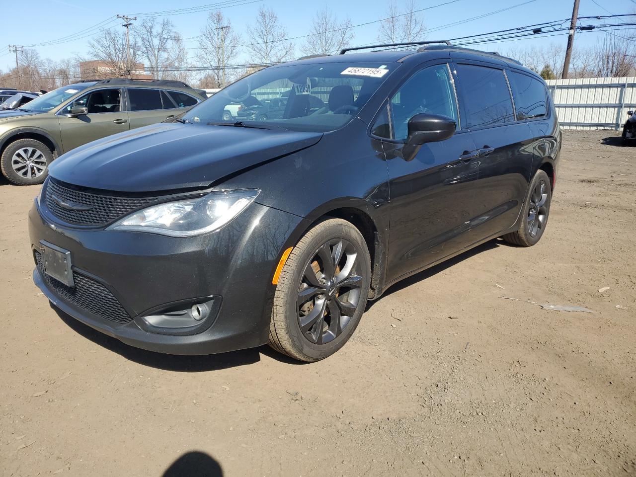2018 Chrysler Pacifica VIN 2C4RC1BG6JR228414