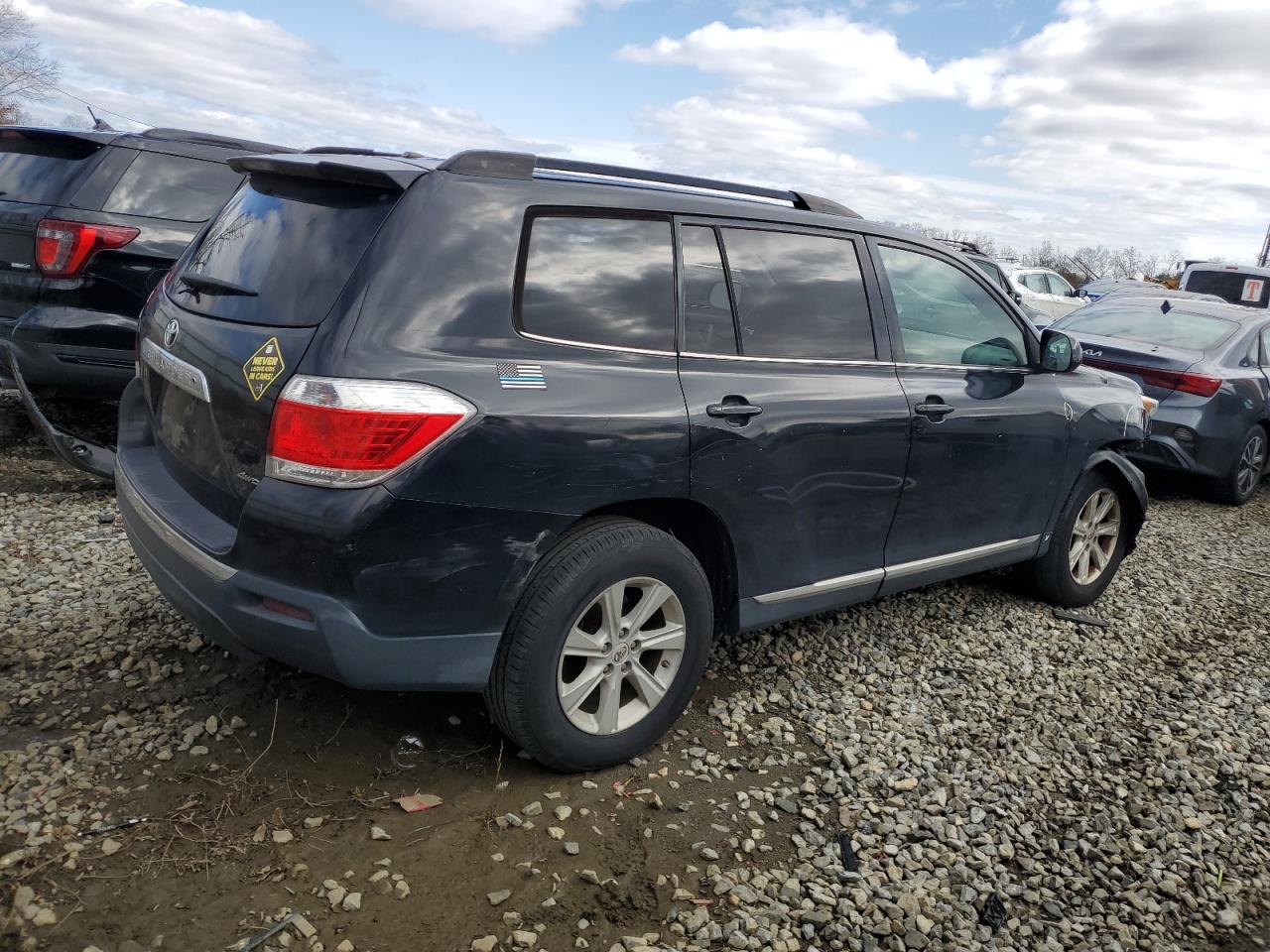 2012 Toyota Highlander VIN 5TDBK3EH2CS100296 Copart auction photo, front end damage thumbnail 3