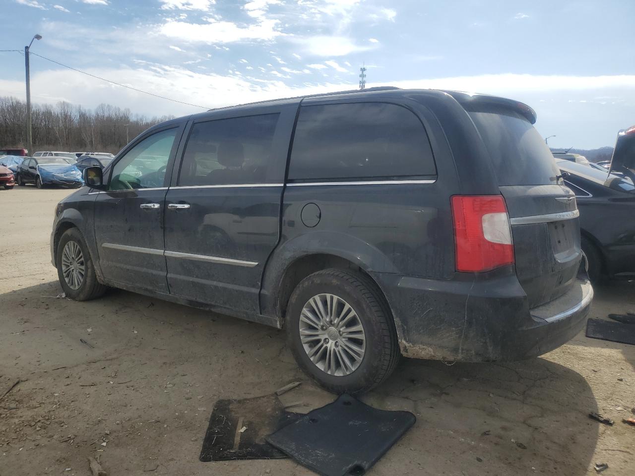 2013 Chrysler Town & Country VIN 2C4RC1CGXDR805657 Copart auction photo, side / rear end damage thumbnail 2