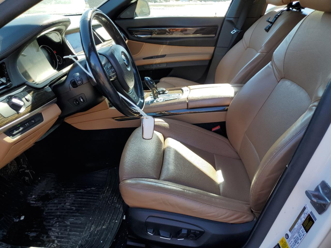 2015 BMW 7er VIN WBAYF8C55FD655437 Copart auction photo, front end / minor dent/scratches damage thumbnail 7