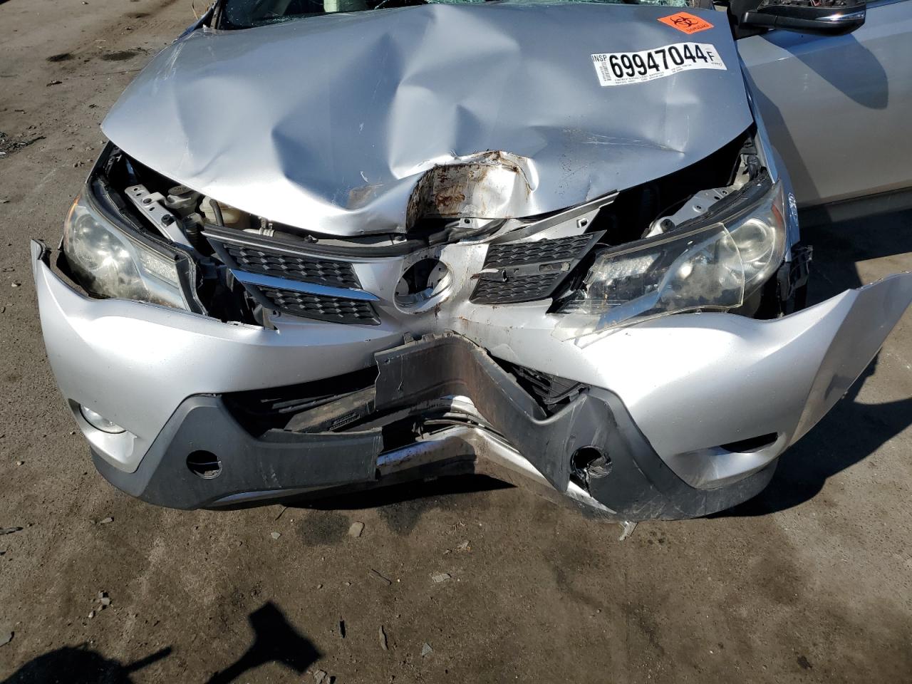 2015 Toyota RAV 4 VIN JTMRFREV7FJ026063 Copart auction photo, front end damage thumbnail 13