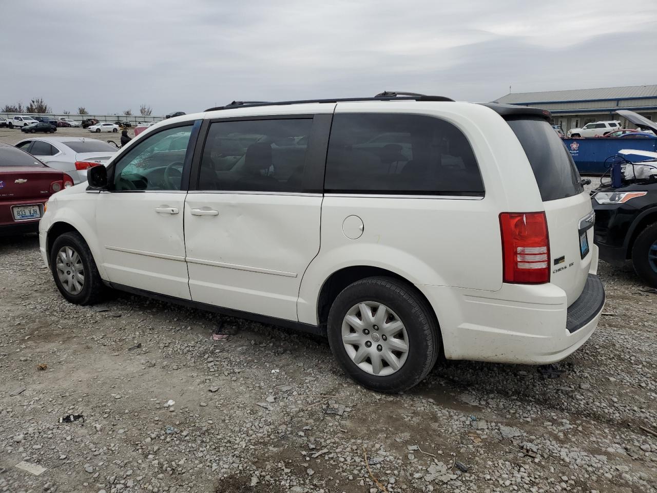 2010 Chrysler Town & Country VIN 2A4RR4DE2AR281472 Copart auction photo, front end damage thumbnail 2