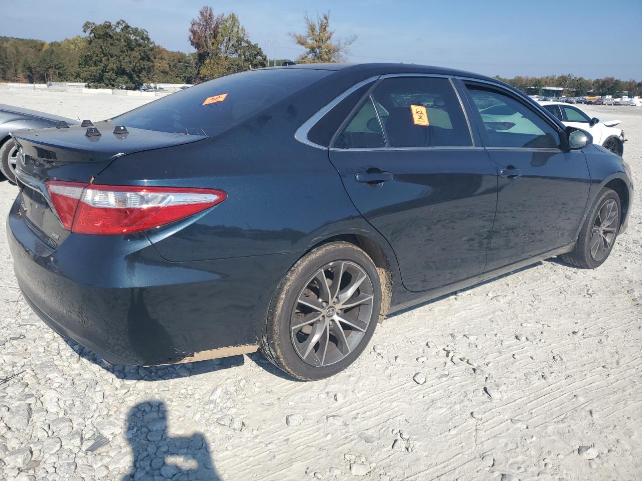 2016 Toyota Camry VIN 4T1BK1FKXGU030137 Copart auction photo, water/flood / minor dent/scratches damage thumbnail 3