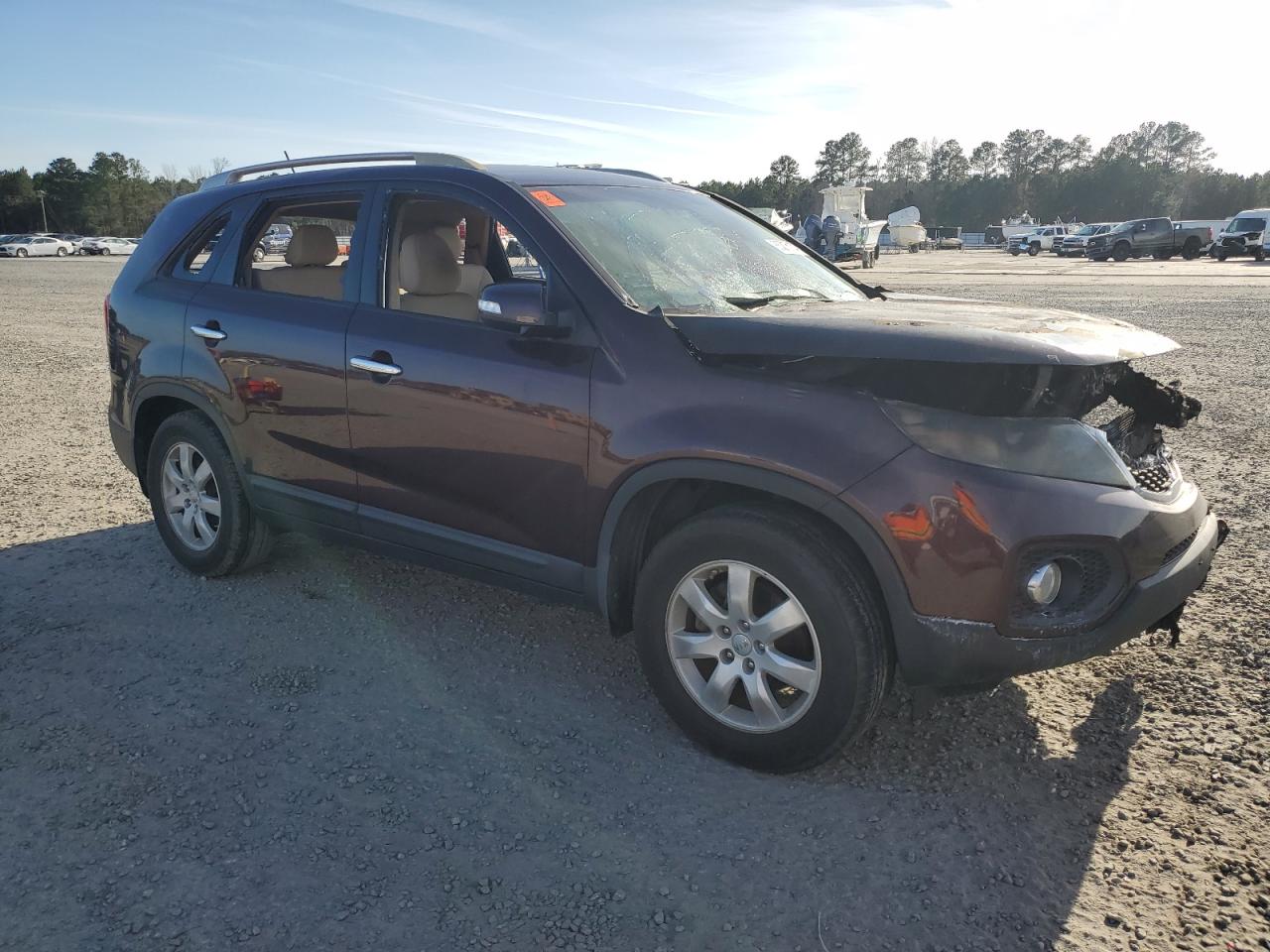 2013 KIA Sorento VIN 5XYKT3A66DG321478 Copart auction photo, burn - engine / burn - interior damage thumbnail 4
