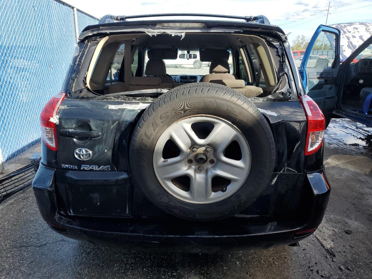 2006 Toyota RAV 4 VIN JTMZD33V766013208 Copart auction photo, rear end damage thumbnail 6