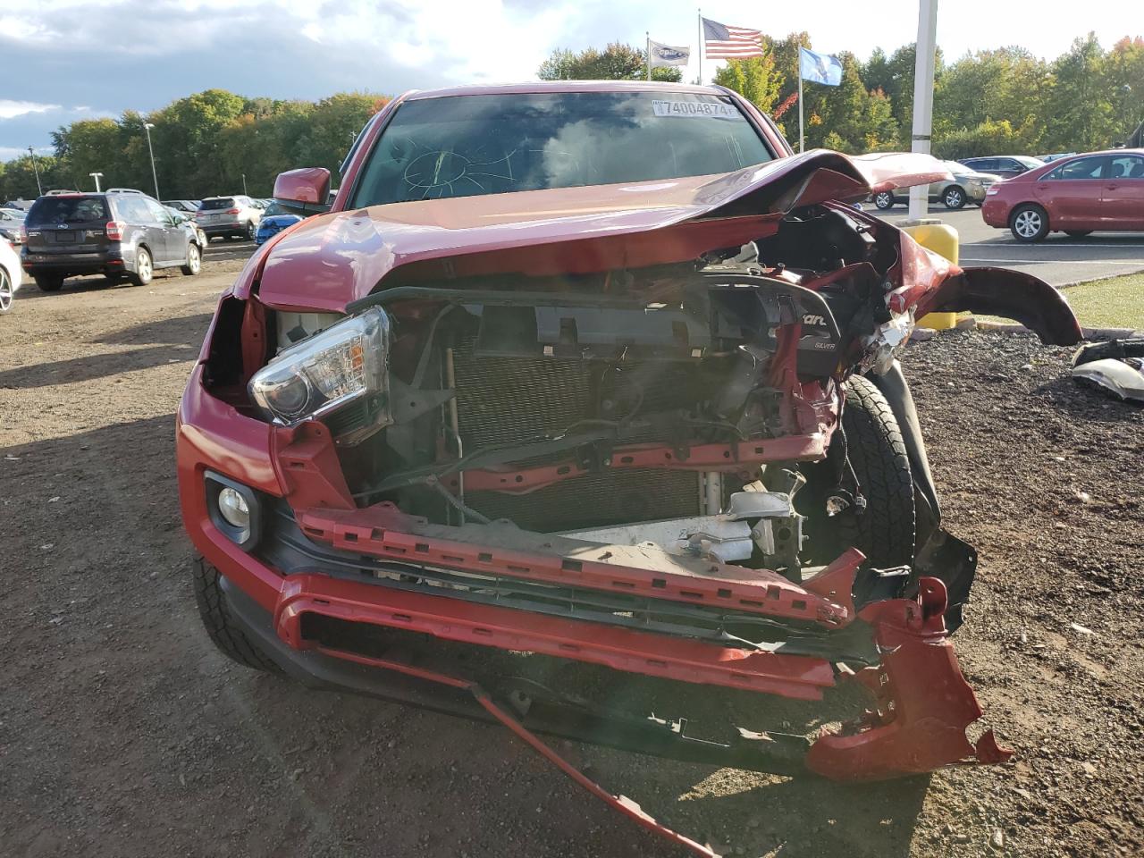 2017 Toyota Tacoma VIN 3TMCZ5AN6HM050193 Copart auction photo, front end / minor dent/scratches damage thumbnail 5