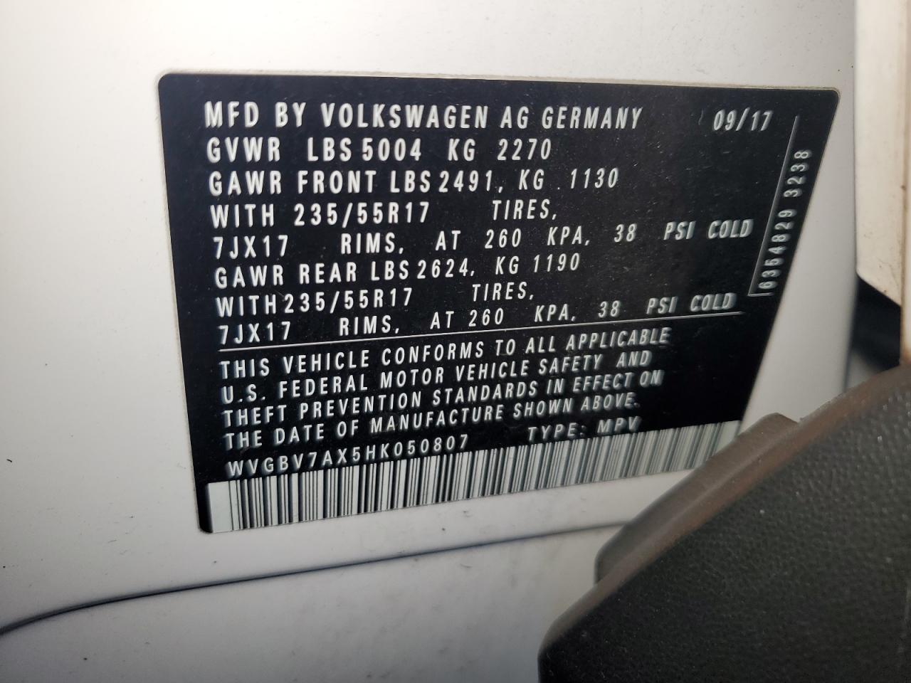 2017 Volkswagen Tiguan VIN WVGBV7AX5HK050807 Copart auction photo, front end damage thumbnail 15