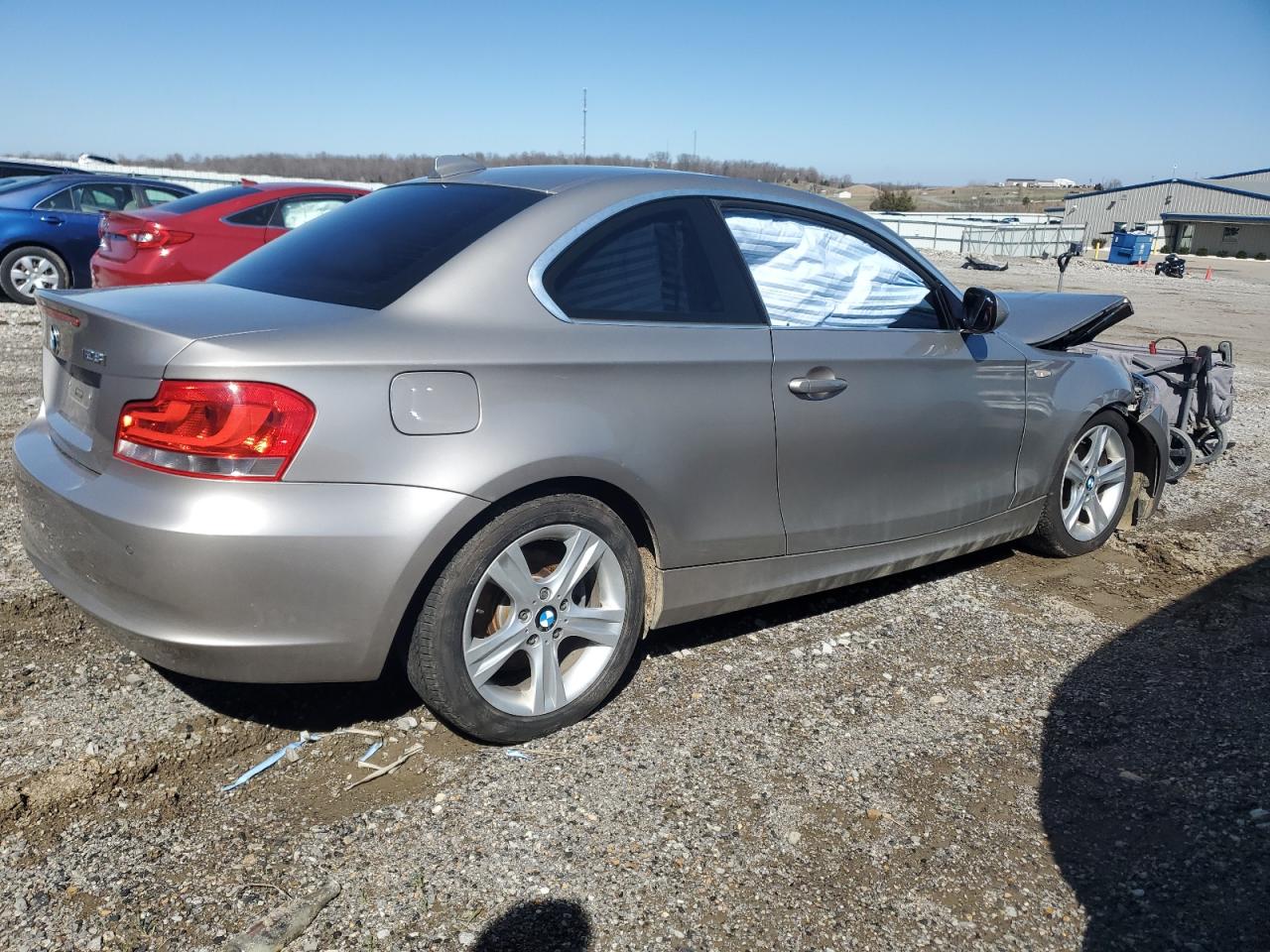 2012 BMW 1er VIN WBAUP7C58CVP23483 Copart auction photo, front end damage thumbnail 3