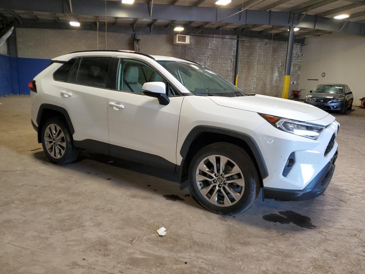 2019 Toyota RAV 4 VIN 2T3A1RFV2KC052271 Copart auction photo, front end damage thumbnail 4