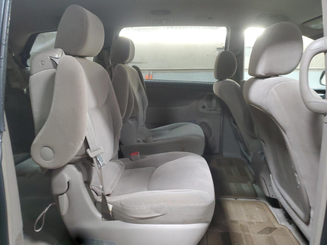 2007 Toyota Sienna VIN 5TDZK22CX7S015164 Copart auction photo, rear end damage thumbnail 11
